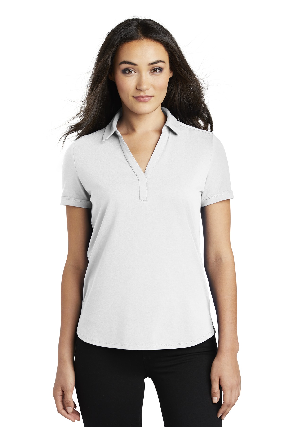 LOG138_brightwhite_model_front_012019-44