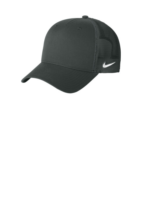 Nike Snapback Mesh Trucker Cap NKFN9893 (NKFN9893)